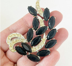 Vintage Sarah Coventry Brooch Vienna Nights Black Rhinestone Pin Leaf Shaped