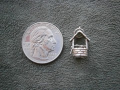 Wishing Well Pail on Wall Vintage Sterling Silver Bracelet Charm Pendant 1.6g