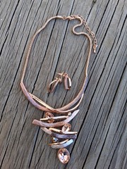 Vtg Enameled Rhinestone Bib Style Necklace And Earring Set Rose Gold Plated 18″