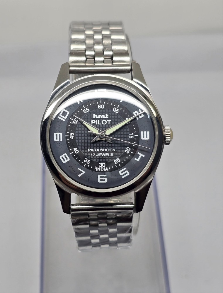 Vintage Hmt Pilot Black Dial 17 Jewels Mechanical hand winding Transparent Back