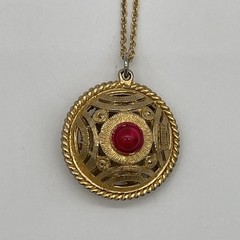 Vintage Unbranded Gold Tone Necklace With Medallion Pendant & Red Stone