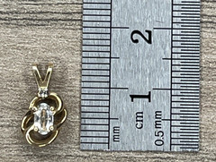 Vintage 14K Solid Yellow Gold White Sapphire & Tiny Diamond Pendant .88g Signed