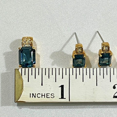 Vintage Deco Style London Blue Topaz Glass Pendant Stud Earrings Set Gold Tone