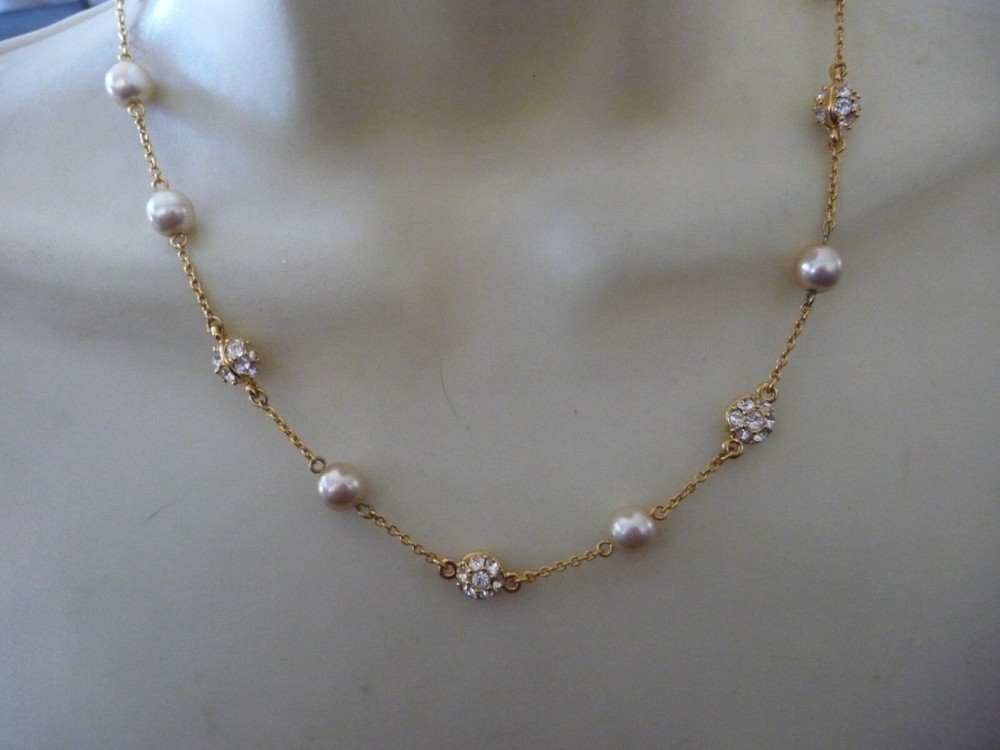 NOLAN MILLER GOLD TONE CHAIN w RHINESTONE & FAUX PEARL BEADS NECKLACE #23/5A