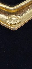 Vintage Trifari choker necklace gold tone metal with pink V charm 18”
