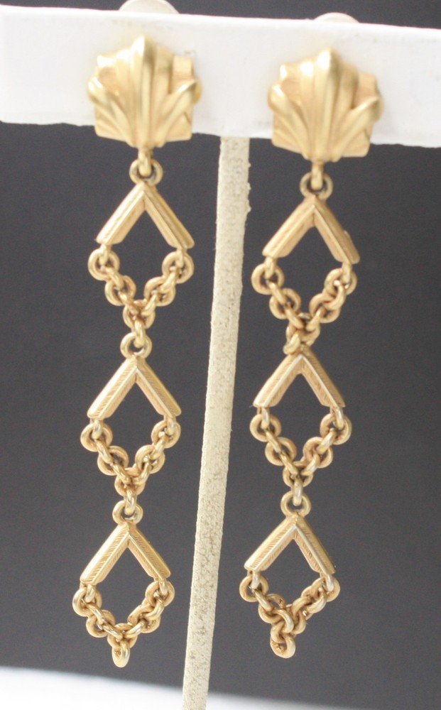 Donna Karan D.K.N.Y. Signed Matte Gold Tone Dangle Modernist Earrings Clip-on