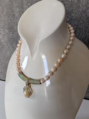 Vintage Rare Givenchy Faux Pearl Statement Choker Necklace 15.5″
