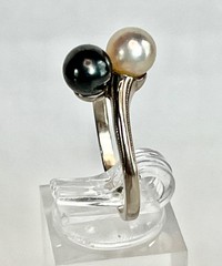 10K Double Pearl/ Tahitian Grey Ring size 8.75 weight 3.1gr #6-4