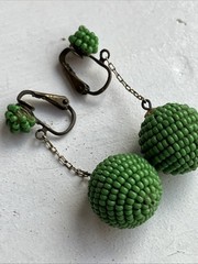 Vintage Green Glass Seed Bead Dangle Drop Clip On Earrings Go Go Style 2”