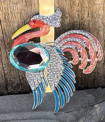 Parrot Bird Crystal Rhinestone Brooch Peacock Pin Enamel Vintage Jelly Belly