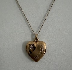 Vintage 1/20 14K Yellow Gold Filled Heart Photo Locket & 18″ Necklace Chain