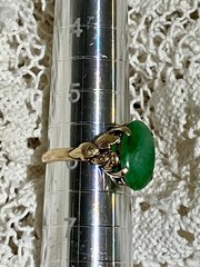Vintage Ty Lee Hong Kong 14Kt Gold Jade Ring Size 6 Tied Ribbon Bow 3.1 Gms