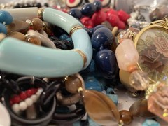 4Lb Mixed Mystery Jewelry Lot Vintage Mod Boho Bead Necklaces Bracelets Earrings