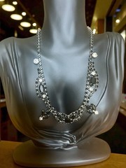 Vintage 1950’s Clear And Onyx Rhinestone Necklace And Matching Clip On Earrings