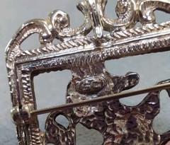 Sarah Coventry Vintage 1958 Griffon Royal Crest Heraldic Shield 2-1/8″ X 1-3/8″