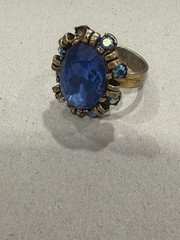 Vintage Uncas Blue Rhinestone Cocktail Ring Aurora Borealis Statement Ring