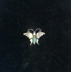 14K Gold – Jade – Pearl – Butterfly Brooch Vintage Pin 1.5″ x 1.25″