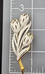 Vintage Monet Gold-Tone Jewelry Set – Necklace Earrings & Tulip Brooch