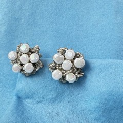 Alice Caviness VTG Clip On Earrings Faux Pearl Rhinestone Cluster Signed