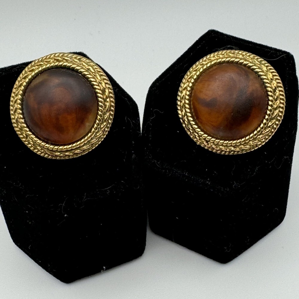 Vintage White Stag Goldtone Metal Amber Colored Round Clipping Earrings