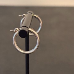 Vintage Classic Silver 1/2″ Hoop Earrings Sterling SIlver Tested Pierced Ears