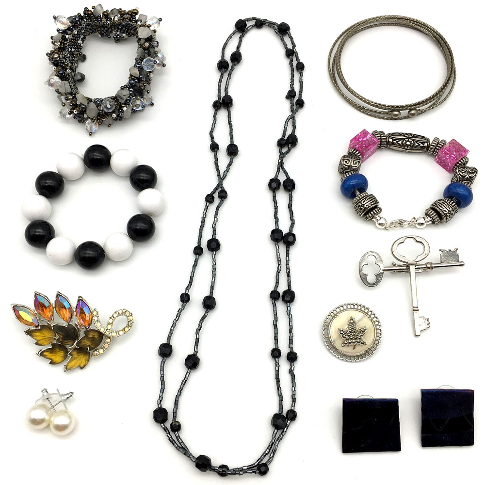 Lot of 10 Vintage Contemporary Ready To Wear Necklace, Bracelets, Pins, Earrings