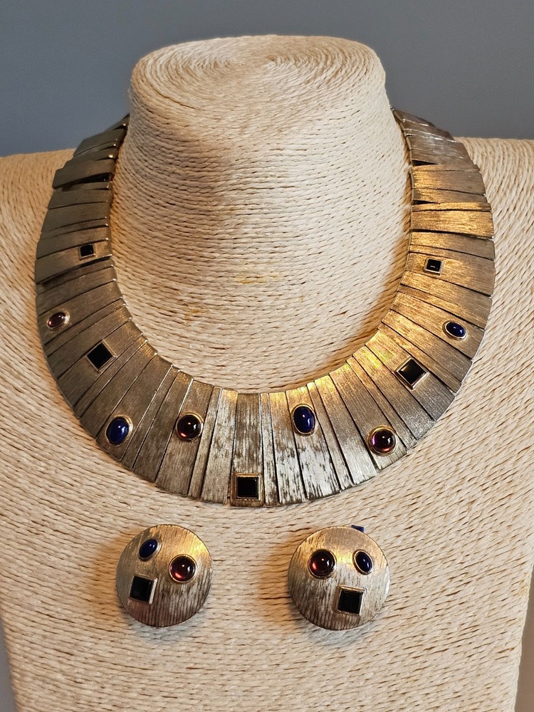 Vtg Les Bernard Gold Tone Jeweled Egyptian Revival Collar Necklace + Earrings