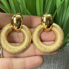 Vtg Les Bernard Vc Large Brushed Gold Tone, Door Knocker RUNWAY Clip Earrings