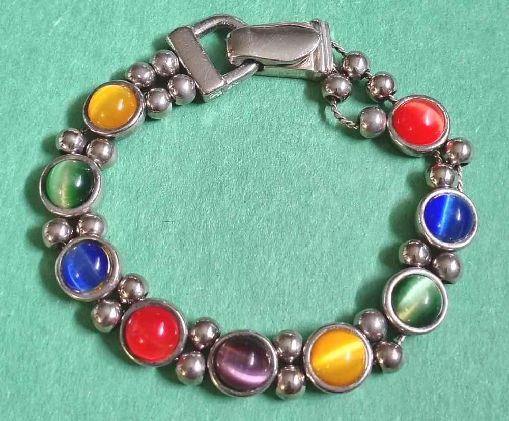 Vintage Colorful CAT’S EYE STONE Chain Magnetic Clasp Bracelet In Silver Tone