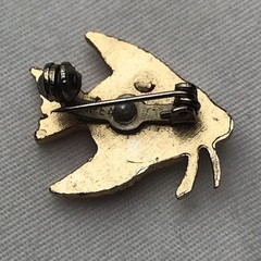 Gold Tone Colorful Enamel Fish Pin Brooch Vintage Korean Decorative Accessory