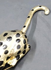 VTG Goldtone Enamel Green Eyed Articulated Tail Crouching Leopard Brooch, 5″