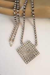 Vintage Long Rhinestone Pendant Necklace 33.5″ Silver Tone Prong Set Glamorous