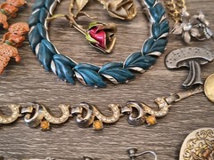 Vintage Estate Lot Designer Signed Jewelry BSK Lisner Kramer Weiss Coro + 69pc