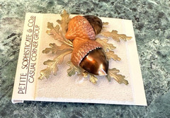 New Vintage Enamel Gold Tone Acorn Pin Brooch Fall Autumn Leaf Casual Corner