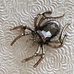 Spider vintage style brooch pewter tone metal