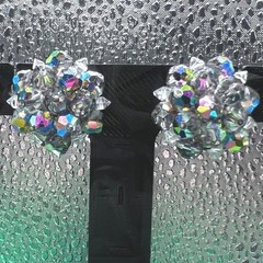 Vtg AB Rhinestone Cluster Earrings Clips .75″ Red Gold Clear Laguna Silver Tone