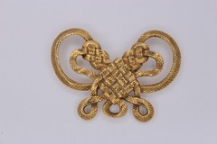 Vintage 1982 Metropolitan Museum of Art Braided Gold Tone Bow Pendant MMA