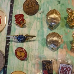 Hat Pin Lot 45 PC Jewelry Junk Drawer Pinback Button & Lapel & Hat Pin Lot