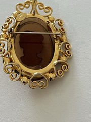 Vintage Juliana Cameo for Celebrity NY Gold Tone Brooch Pin Pendant