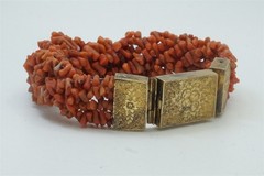 ANTIQUE ENGLISH EARLY VICTORIAN 18K GOLD CORAL BANGLE / BRACELET c1840