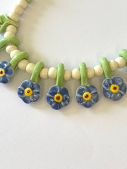 Vintage Flying Colors Ceramic Blue Flower Necklace-Pristine Condition