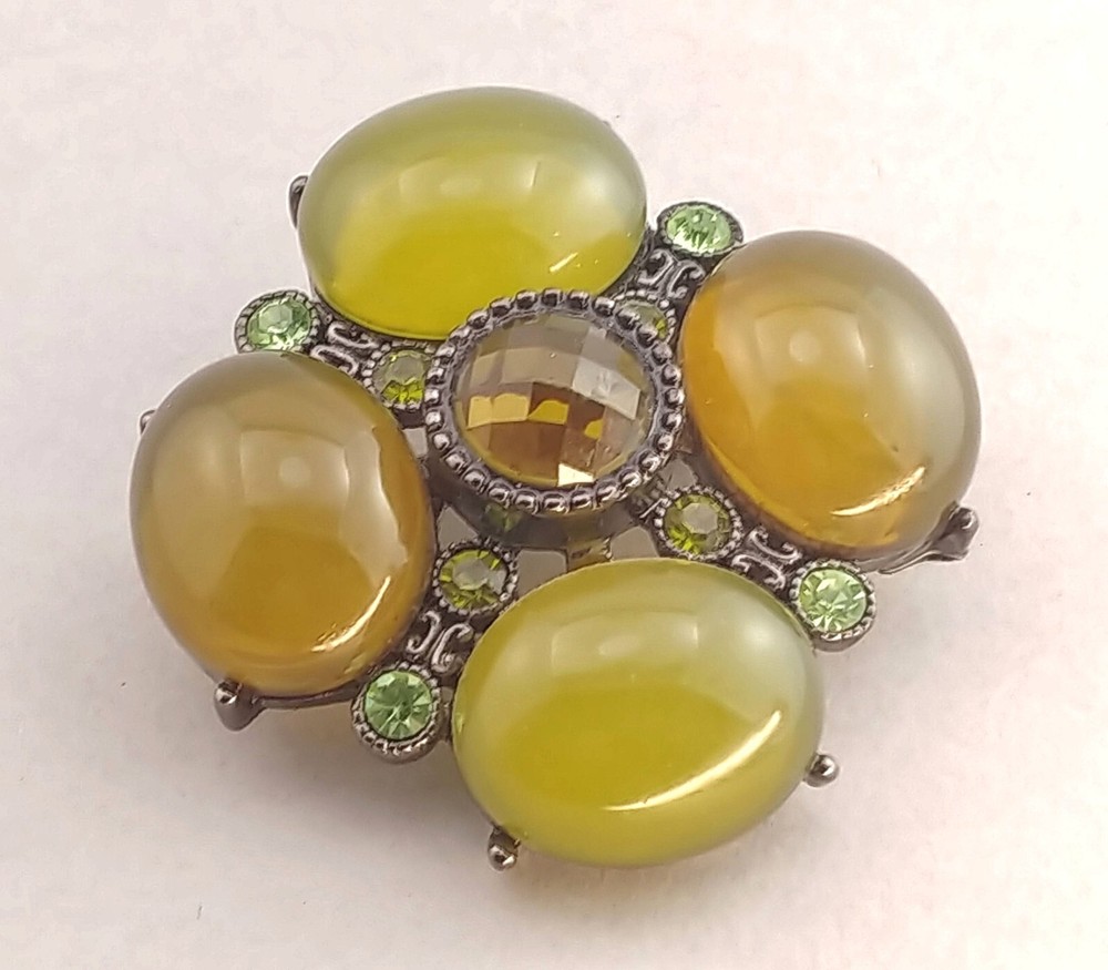 1 beautiful Vintage Cabochon pin brooch pendant, rhinestones, 2in span