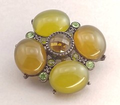 1 beautiful Vintage Cabochon pin brooch pendant, rhinestones, 2in span