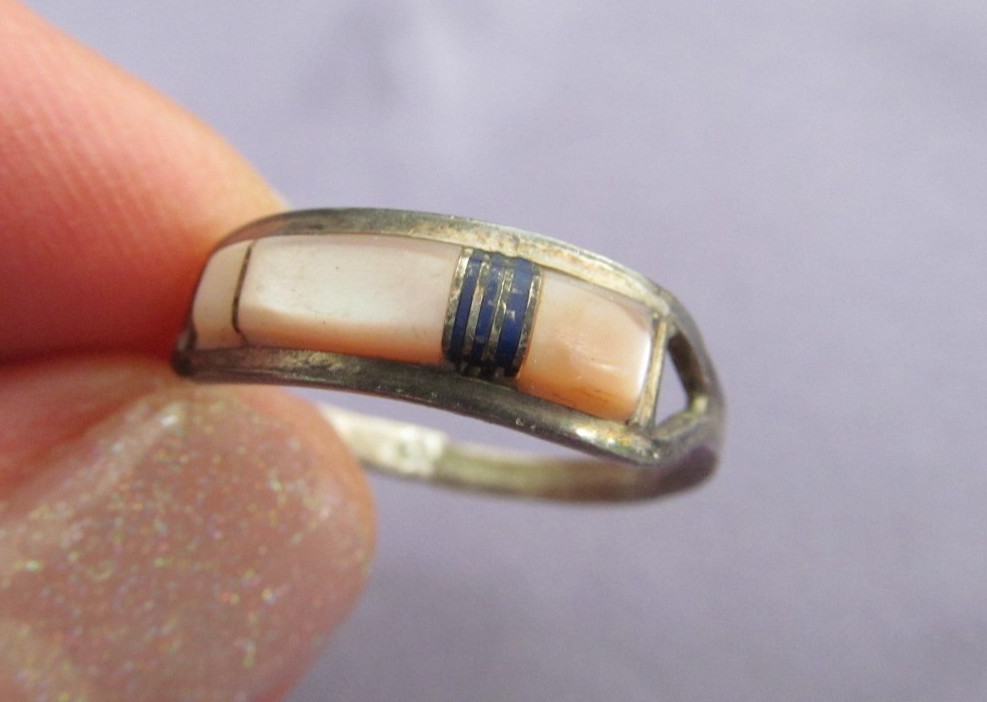 VINTAGE OLD PAWN STERLING ZUNI CS LONJOSE MOTHER OF PEARL LAPIS INLAY RING