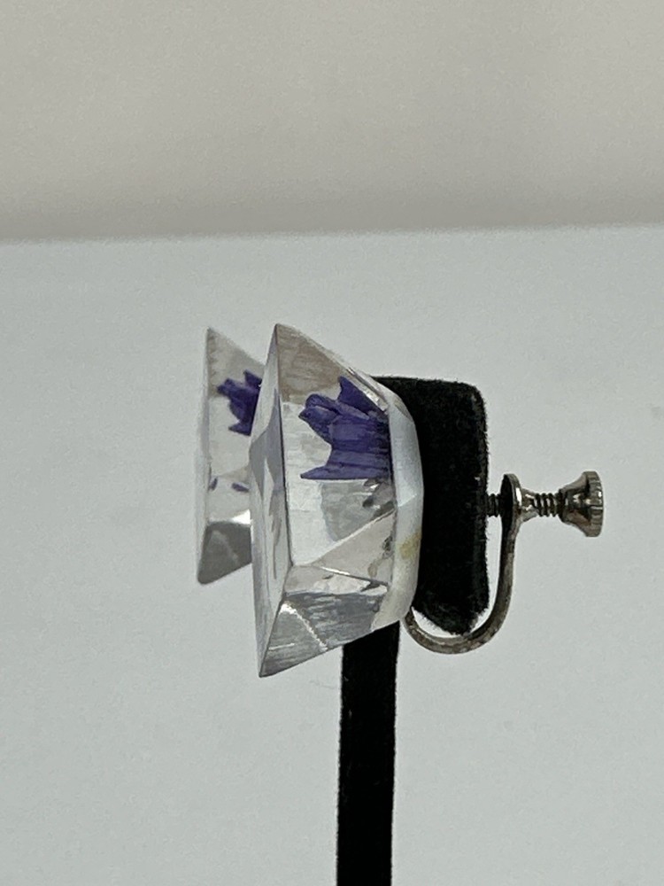 Beautiful Diamond Shaped Purple Flower Reverse Carved Lucite Screw Back Earrings