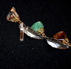 Vintage Silver Tone Feather Leaf and Assorted Gemstones Stone Bracelet 8”