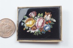 ANTIQUE MID VICTORIAN 15K GOLD FLORAL MICROMOSAIC BROOCH