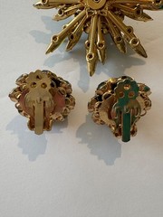 Vintage Rhinestone Starburst Snowflake Brooch & Clip Earrings Set GREEN