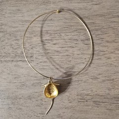 VINTAGE ASSORTED JEWELRY LOT / 4 Pieces