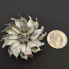 Vintage 3D Flower Brooch Pin Brushed Silver Tone Curled Petals Retro 1960s 2″